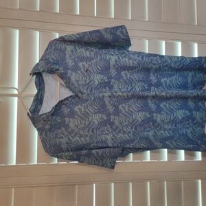 Men's small Vineyard Vines golf shirt